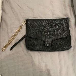 Tory Burch Wristlet Purse. Black Leather.